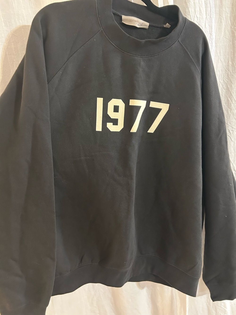 Fear of God Essentials men’s XXL sweatshirt